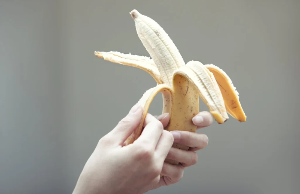 The Surprising Superpowers of Banana Strings: Why You Should Eat Them, Not Toss Them