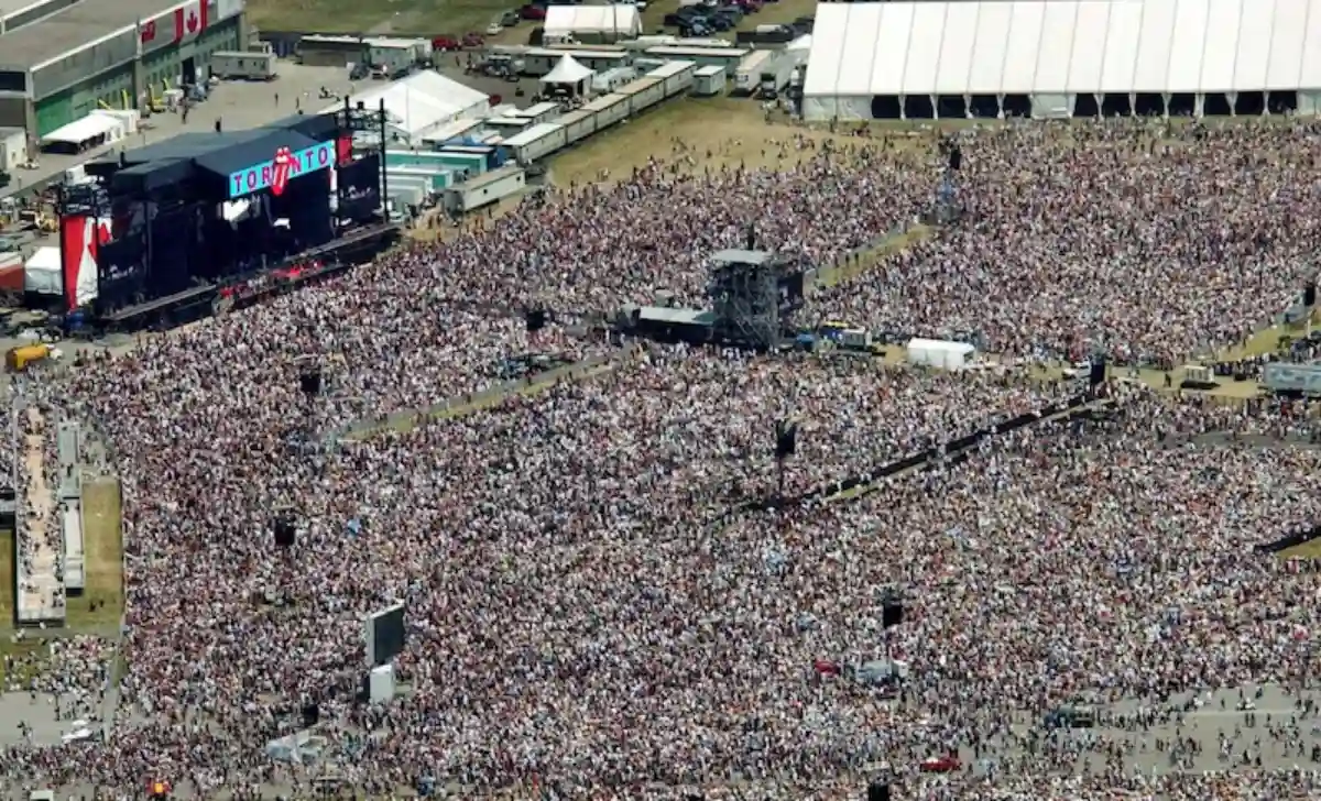 Rolling Stones Downsview Park Toronto concert with largest concert crowds of 2.5 million fans